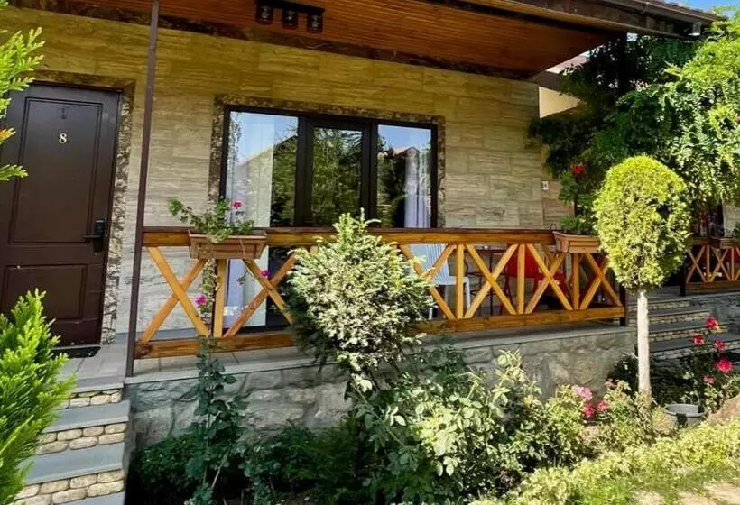 ユースホステル Grig House Eco Resort