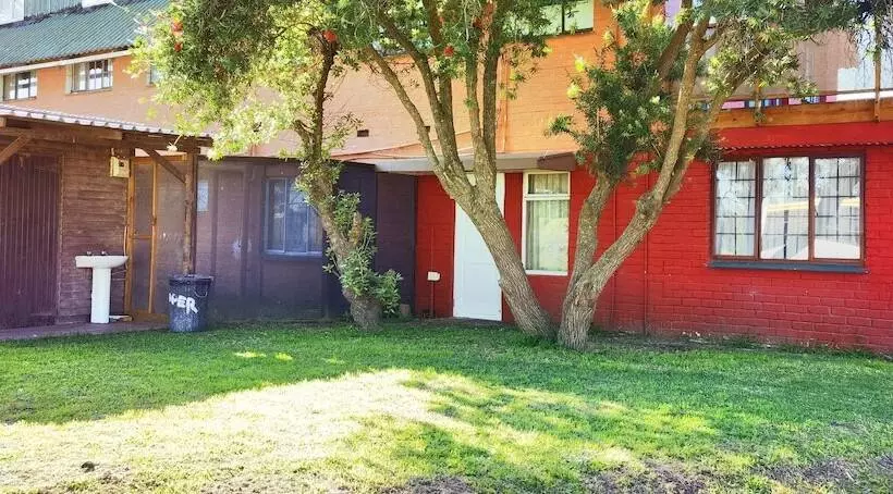 Retkeilymaja Moonsong Accommodation & Camping