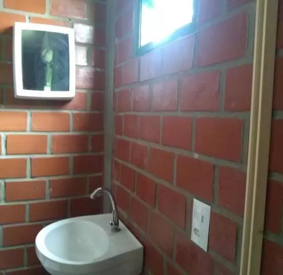 Retkeilymaja Pousada Monte Serrat