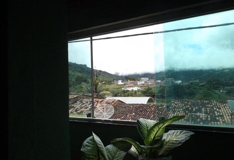 Herberge Pousada Monte Serrat