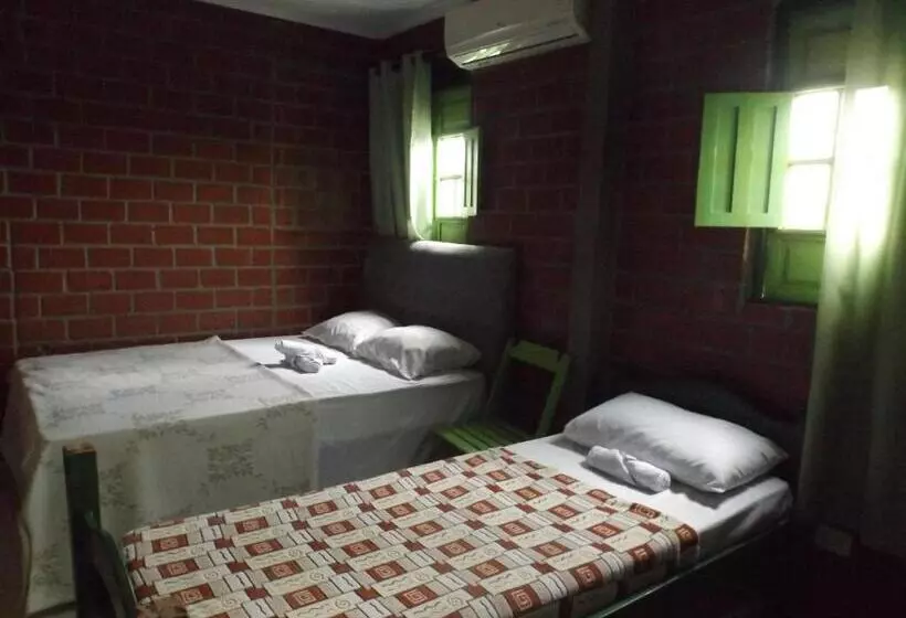 Retkeilymaja Pousada Monte Serrat