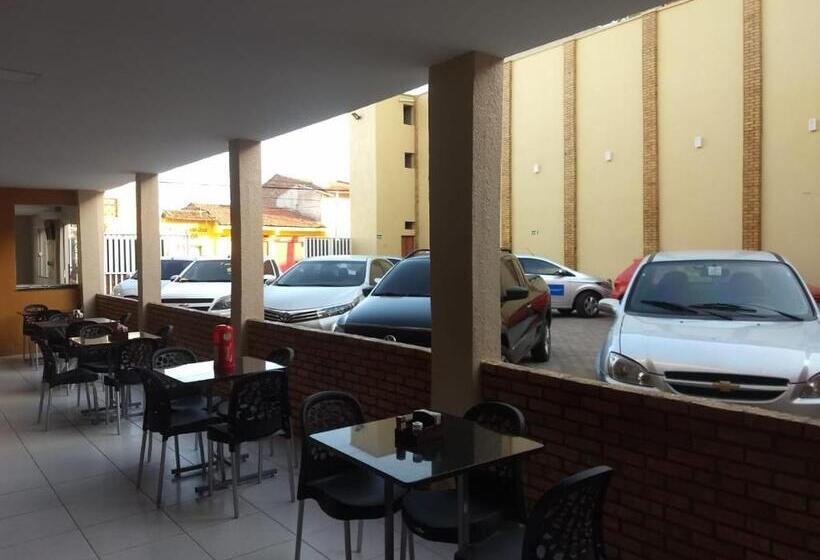 旅馆 Pousada Pilotos