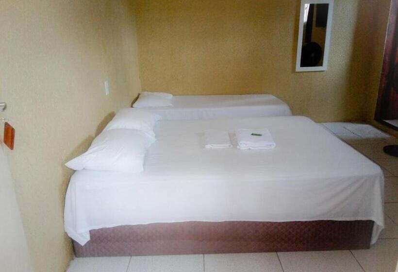 旅馆 Pousada Pilotos