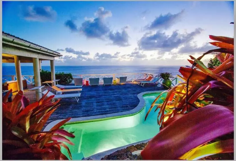 تختخواب و صبحانه Dolcevita Cliff Private Resort By Klabhouse   Adults Only