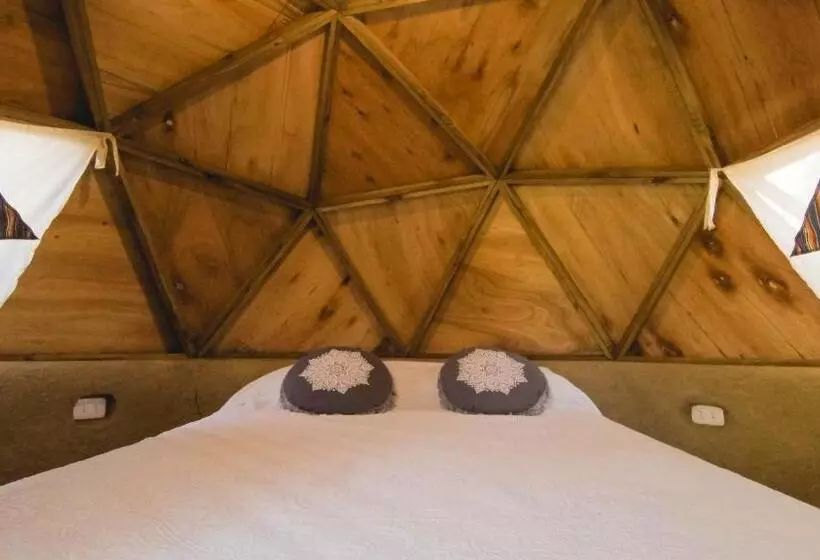 Aamiaismajoitus (B&B) Flor De Vida Geocabañas   Domos Geodésicos