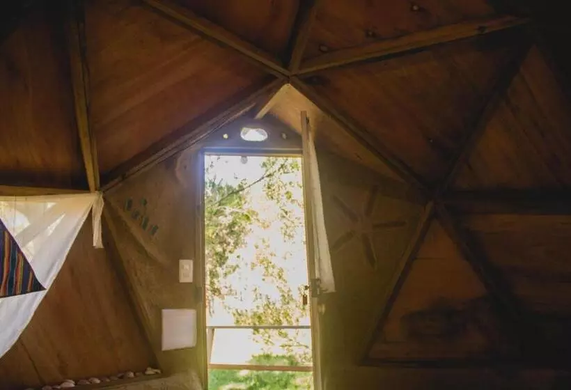 Aamiaismajoitus (B&B) Flor De Vida Geocabañas   Domos Geodésicos