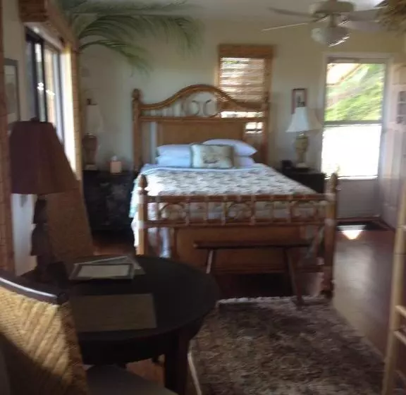 Aamiaismajoitus (B&B) Marjorie S Kauai Inn