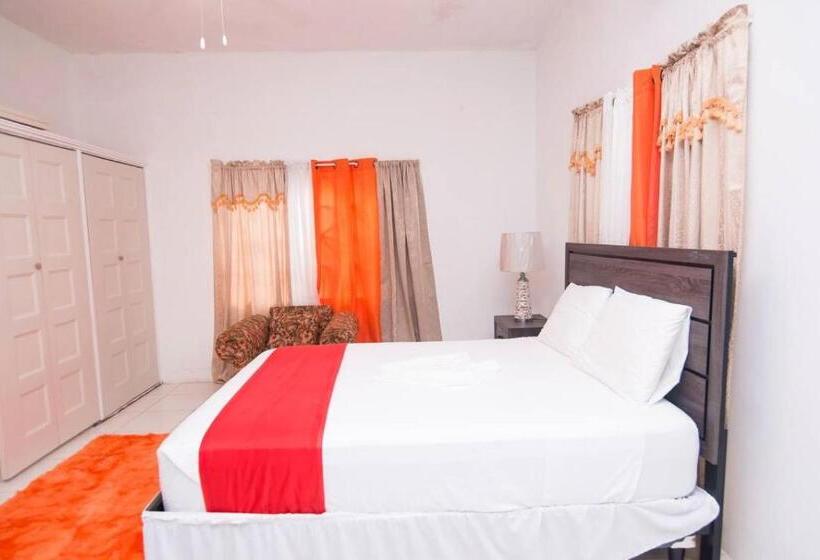 تختخواب و صبحانه Suzette Guesthouse Accommodations