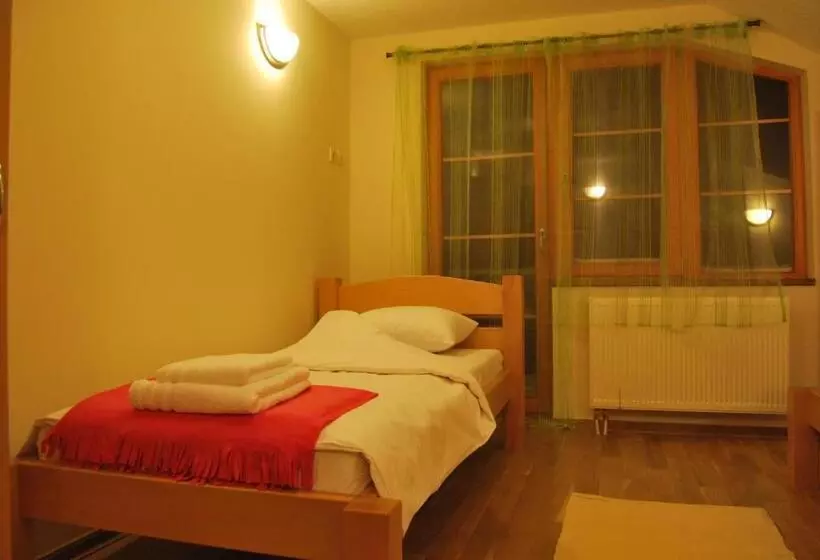تختخواب و صبحانه Vila Gora Jahorina