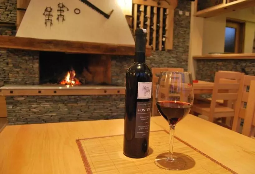 تختخواب و صبحانه Vila Gora Jahorina