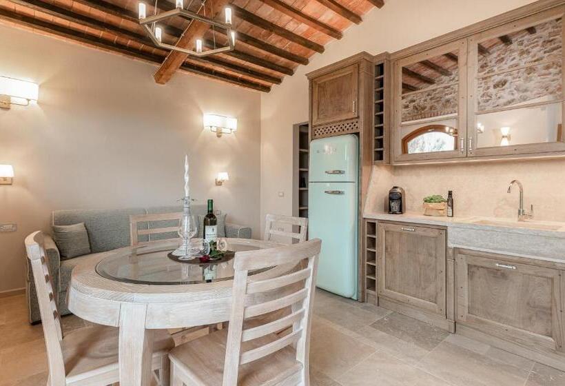 هتل Relais Lungagnola