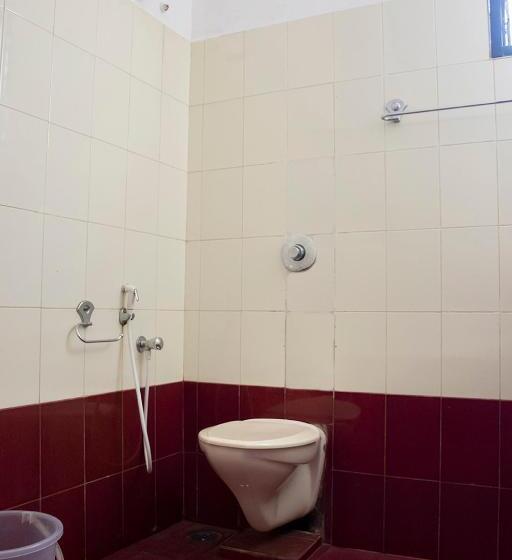 בית מלון כפרי Arambol Plaza Beach Resort