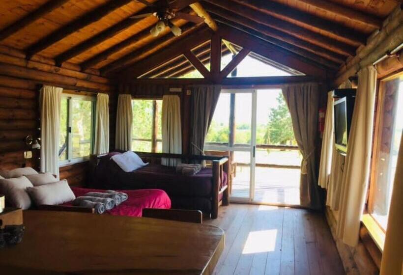 ホテル Cabanas Los Troncos