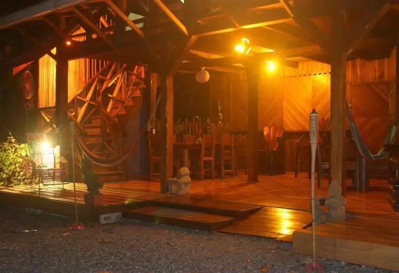 ホテル Casa Natural Puerto Viejo