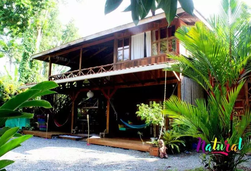 ホテル Casa Natural Puerto Viejo