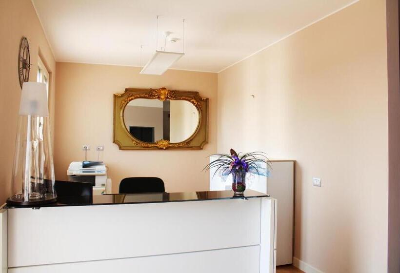 هتل Dolcedorme Garni