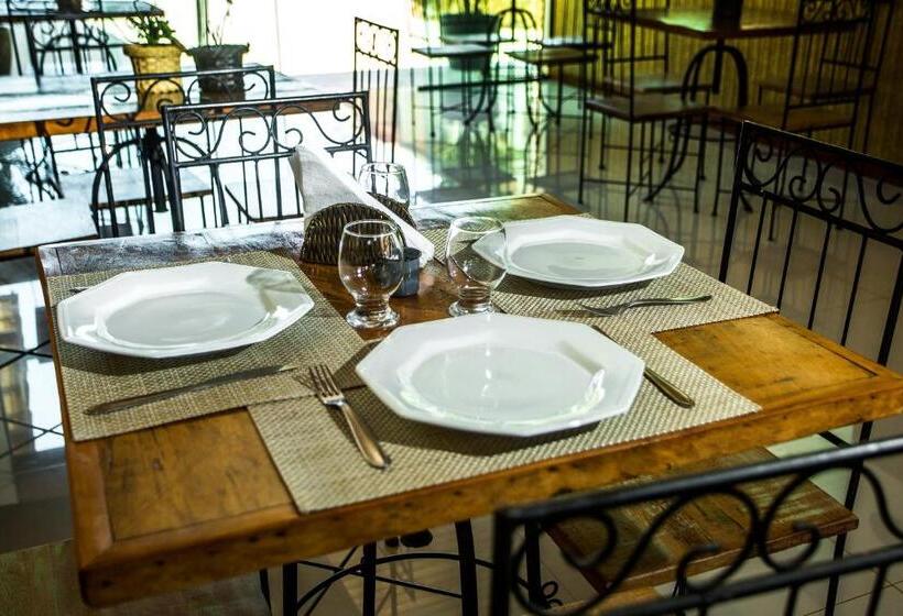 فندق Fazenda Da Chácara