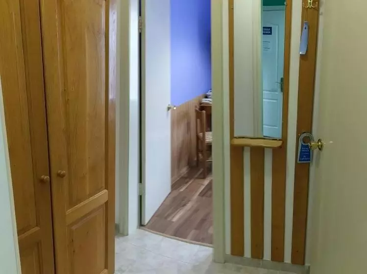 هتل Guest House Uzhgorod