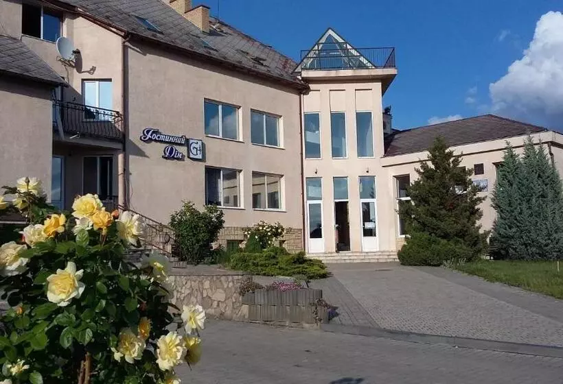 هتل Guest House Uzhgorod