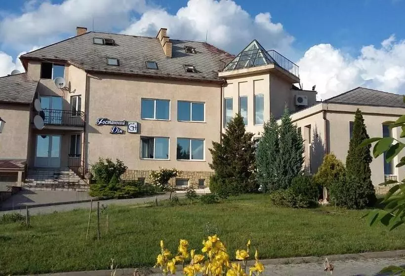 هتل Guest House Uzhgorod