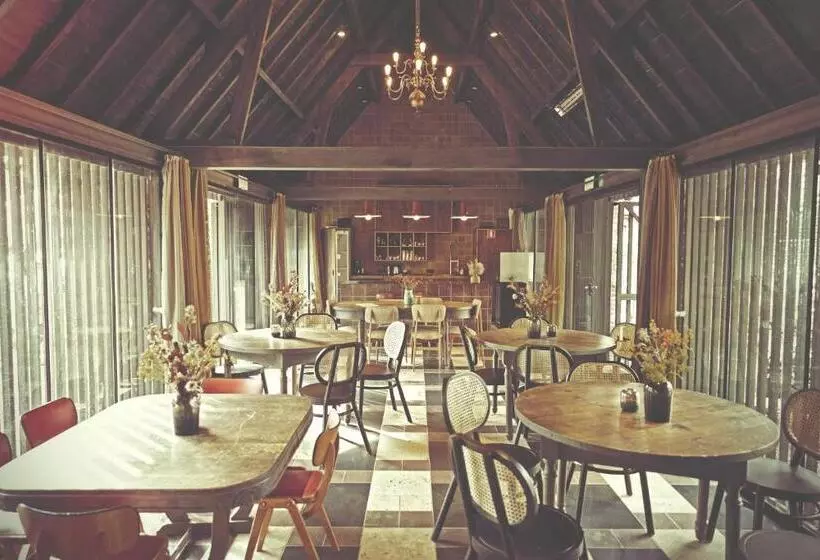 Hotelli La Petite Fabriek