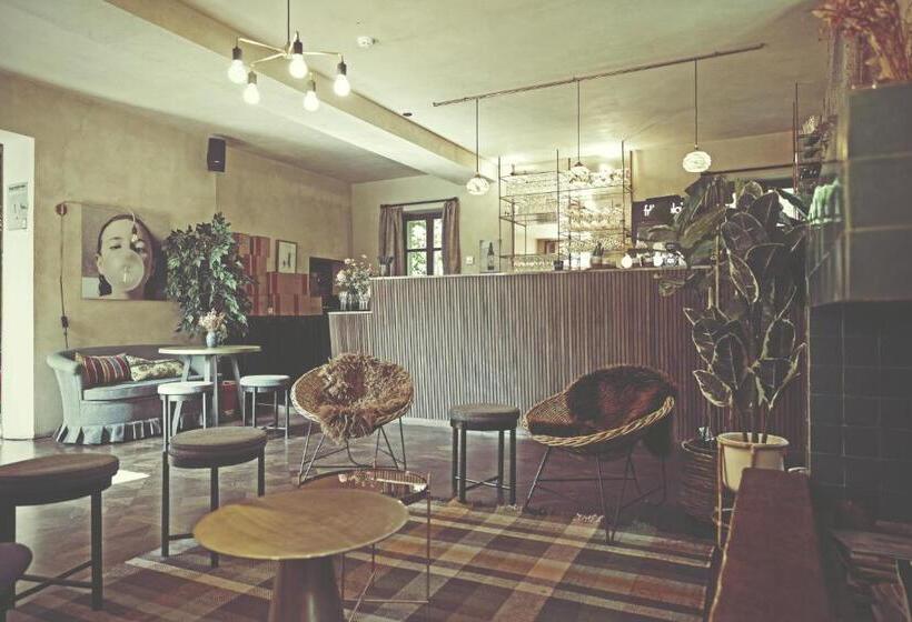 בית מלון כפרי La Petite Fabriek