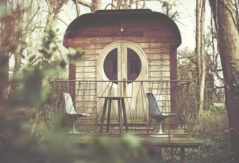 Hotelli La Petite Fabriek