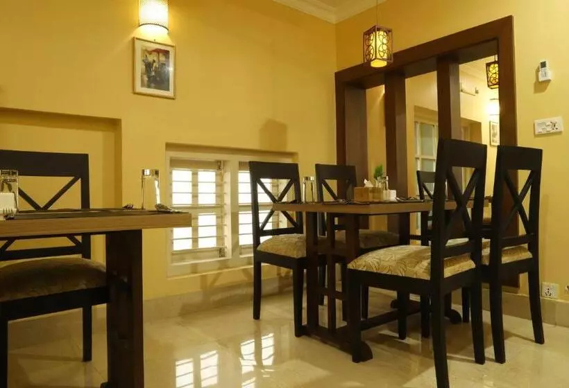 هتل Maden Inn