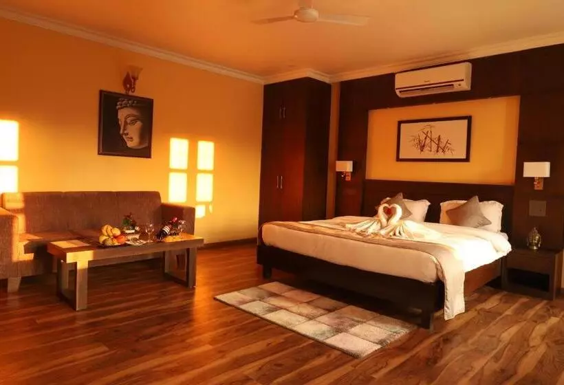 هتل Maden Inn