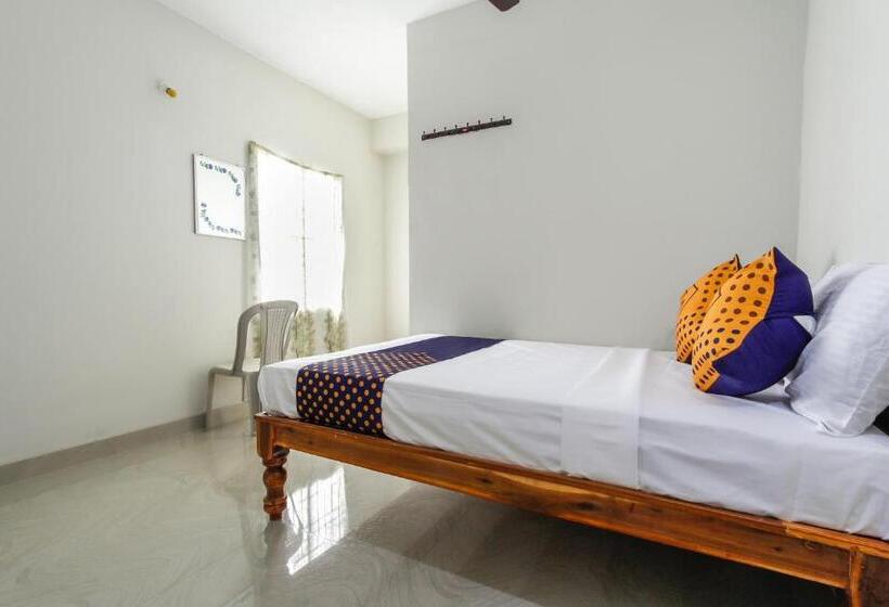 Hotel Spot On Sujith Lodge Annexe