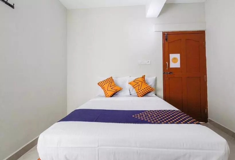 ホテル Spot On Sujith Lodge Annexe