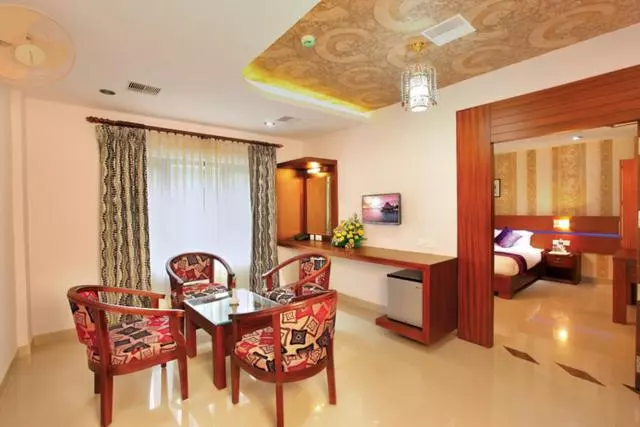 Hotelli Vkj International Kuttampuzha