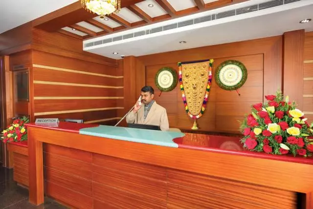 Hotelli Vkj International Kuttampuzha