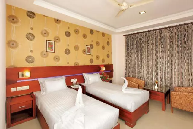 Hotelli Vkj International Kuttampuzha