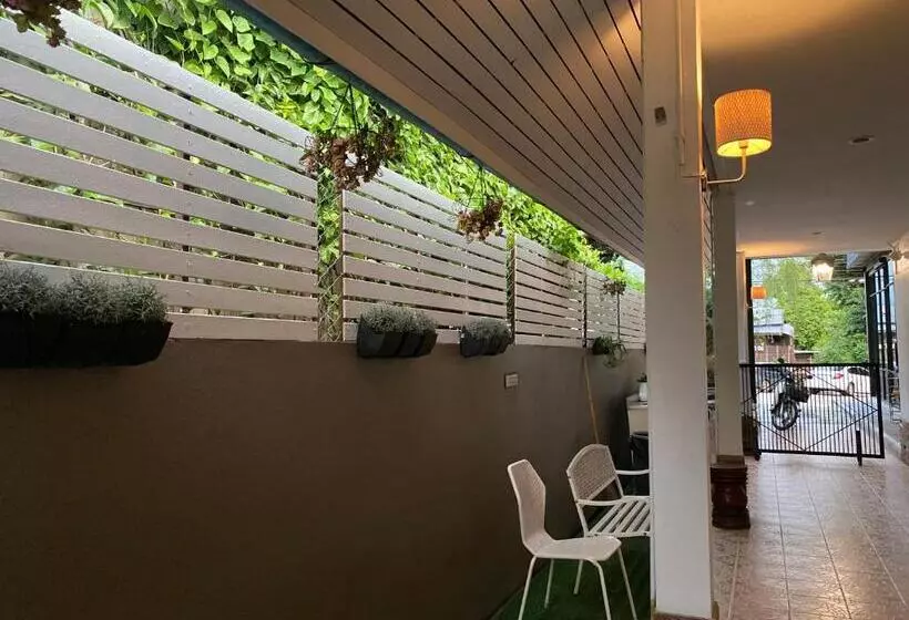 Motelli บ้านสวนสมบูรณ์