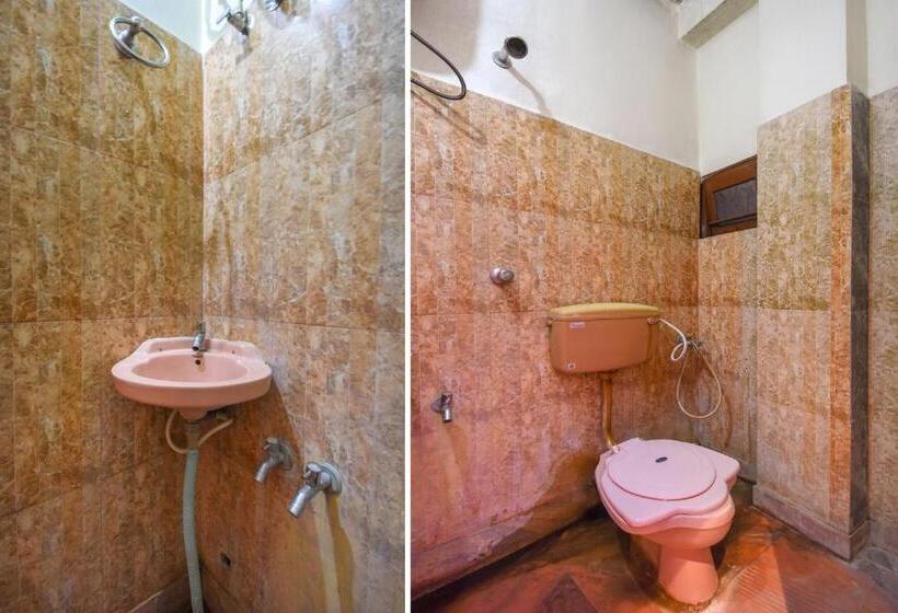 Oyo Flagship Hotel Gour