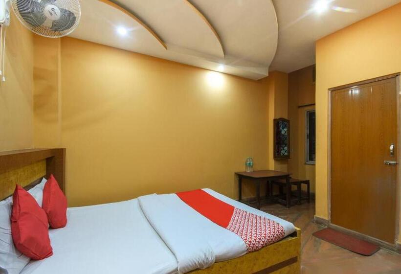 Oyo Flagship Hotel Gour