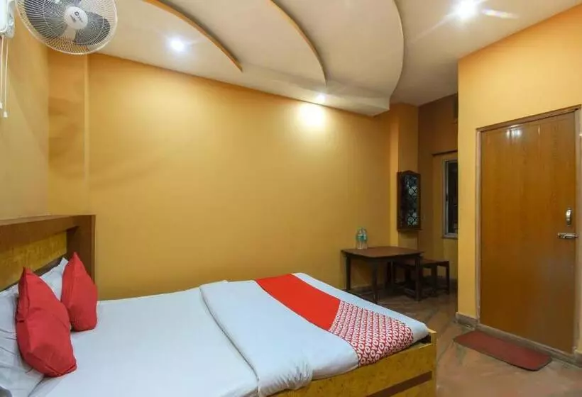 Oyo Flagship Hotel Gour