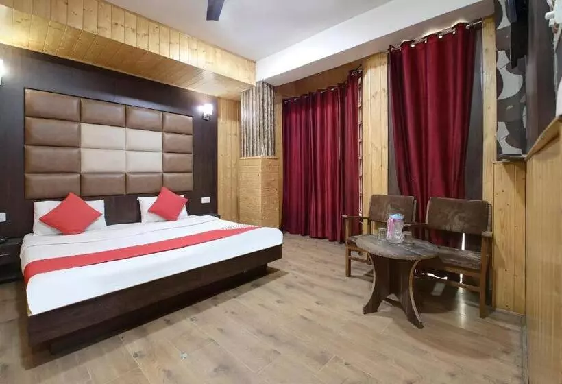 Oyo Hotel Azad