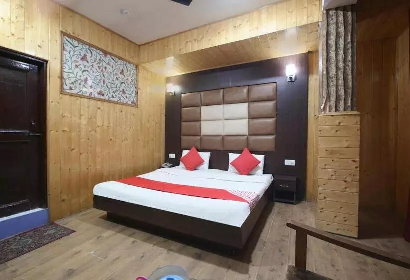 Oyo Hotel Azad
