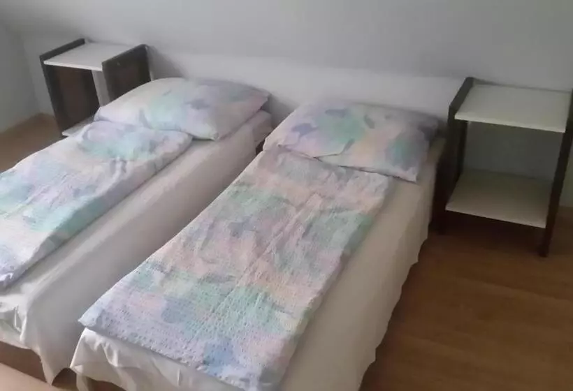 Majatalo F 106 Vendégház