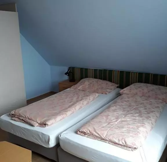 Majatalo F 106 Vendégház