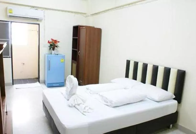 ペンション Kim Hotel At Bangplong