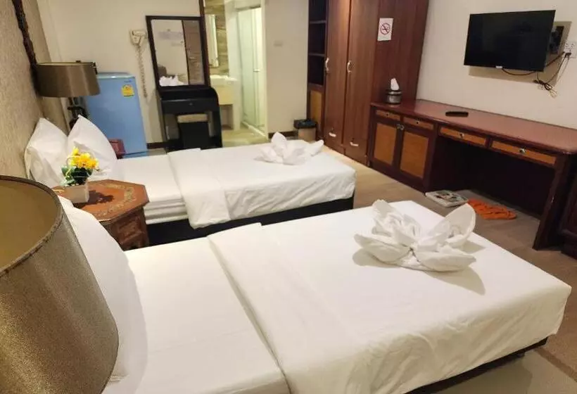 ペンション Kim Hotel At Bangplong