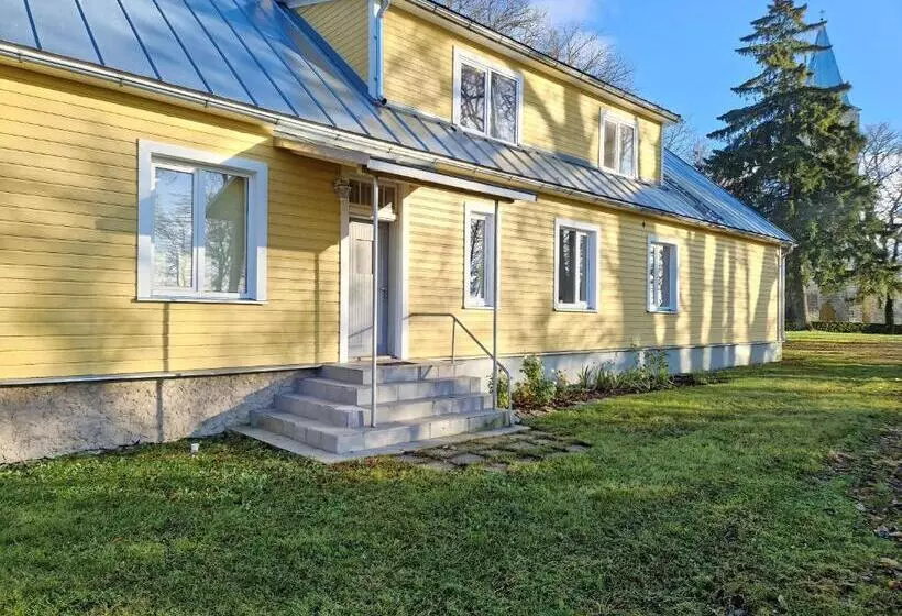 پانسیون Püha Guesthouse