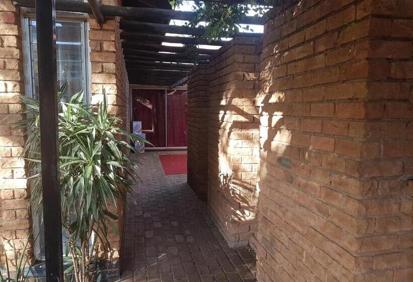 פנסיון Plk Noord Guesthouse