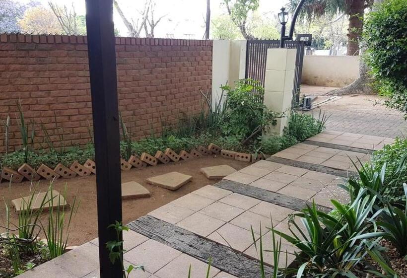 פנסיון Plk Noord Guesthouse