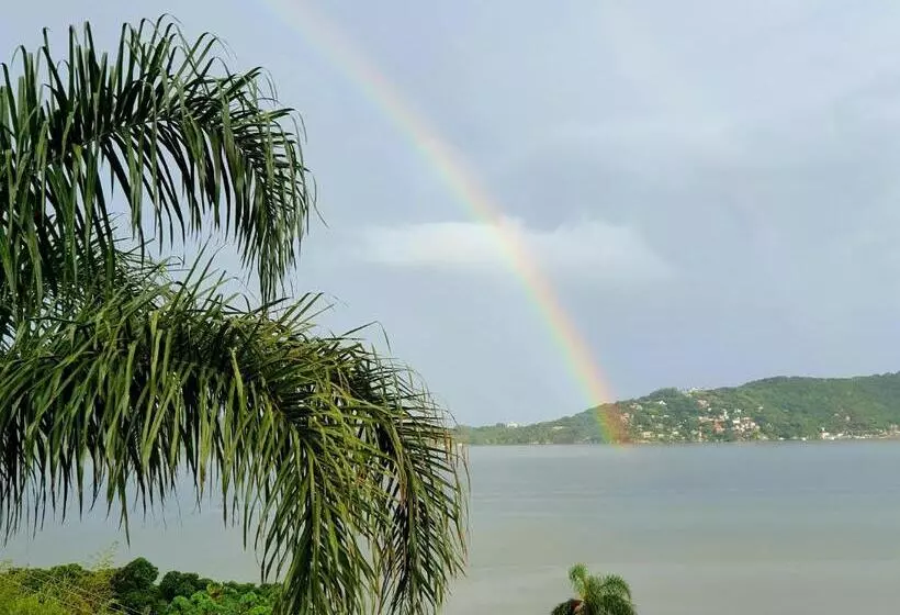 ペンション Suítes Com Vista Espetacular Da Lagoa Da Conceição