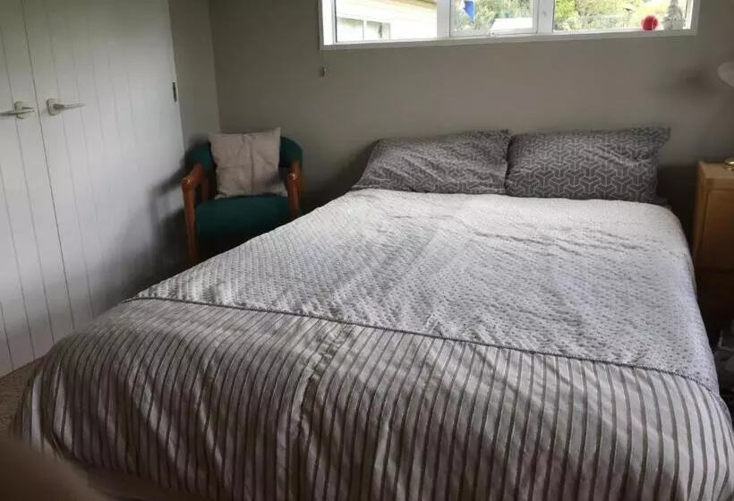 ペンション Waikuku Beach Apartment