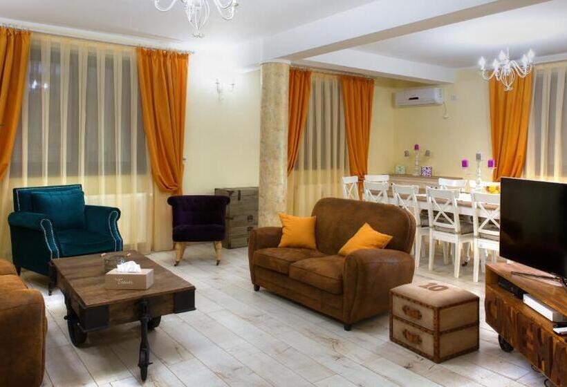 Pensiunea Agroturistica Floare De Camp